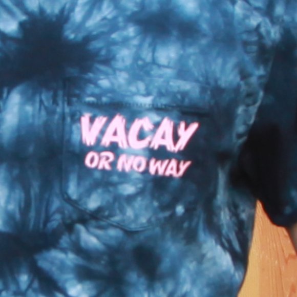 DIVIDED H&M T-Shirt Tie Dye Pattern With Wording Size Medium - Picture 3 of 5